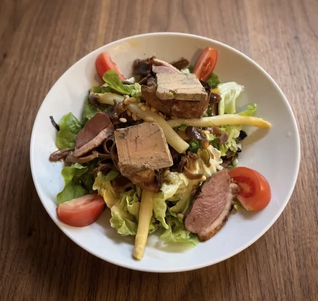 Salade landaise, foie gras & magret